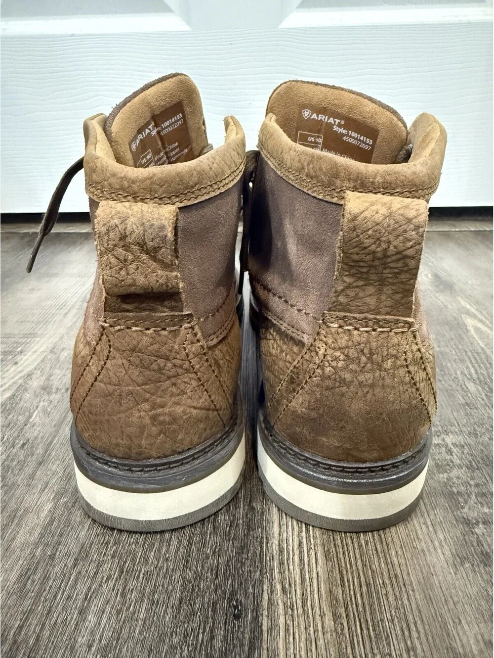 Ariat lookout distressed